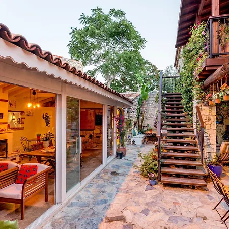 Eski Ev Гостевой дом Алачати